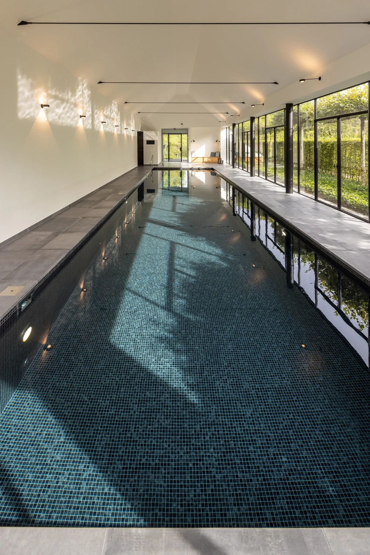 Private Schwimmhalle mit Spa